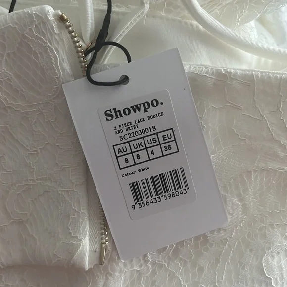White lace dress from Showpo. Brand new with tags! - Picture 4 of 4